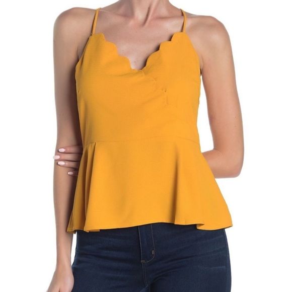 ELODIE Women’s Gold Scalloped Peplum Tank Top Sz Medium NWT - Picture 1 of 12
